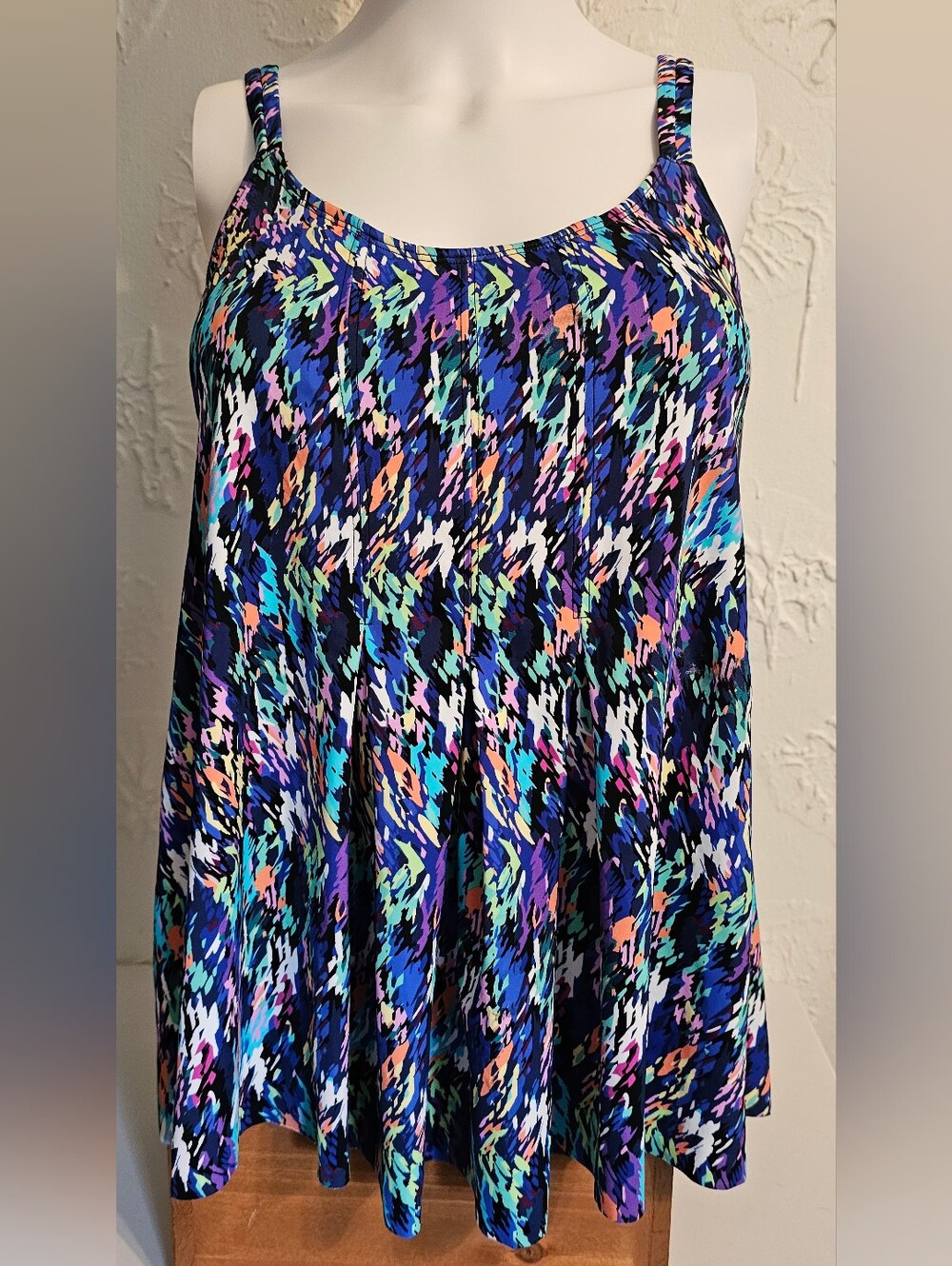 Bright Tankini Top Women's Swim Size 8 NWT